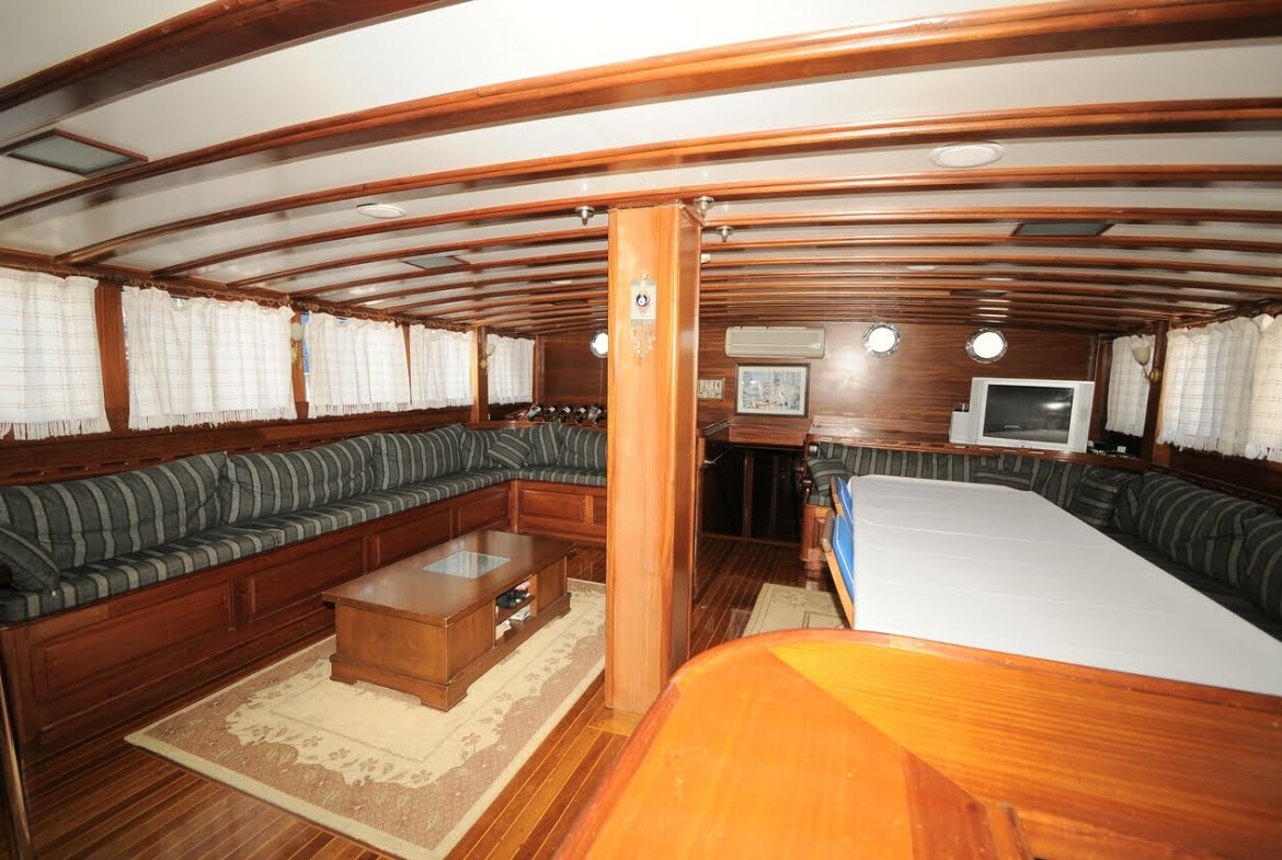 Crewed Yacht Charter with Prenses Selin Gulet Turkey