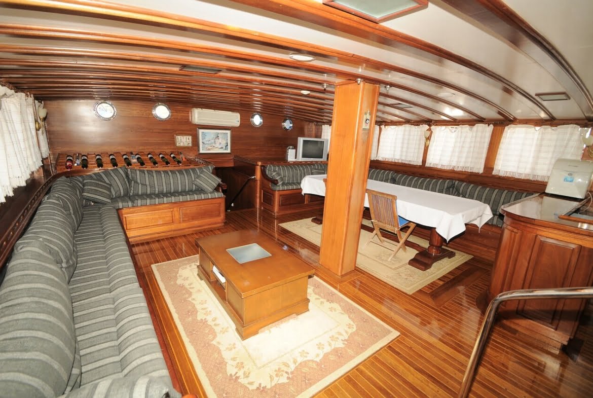 Crewed Yacht Charter with Prenses Selin Gulet Turkey