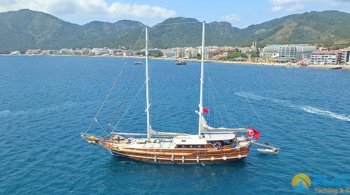Yacht Kaptan Mehmet Bugra 8 Cabins 34 Meters Yacht Charter Turkey