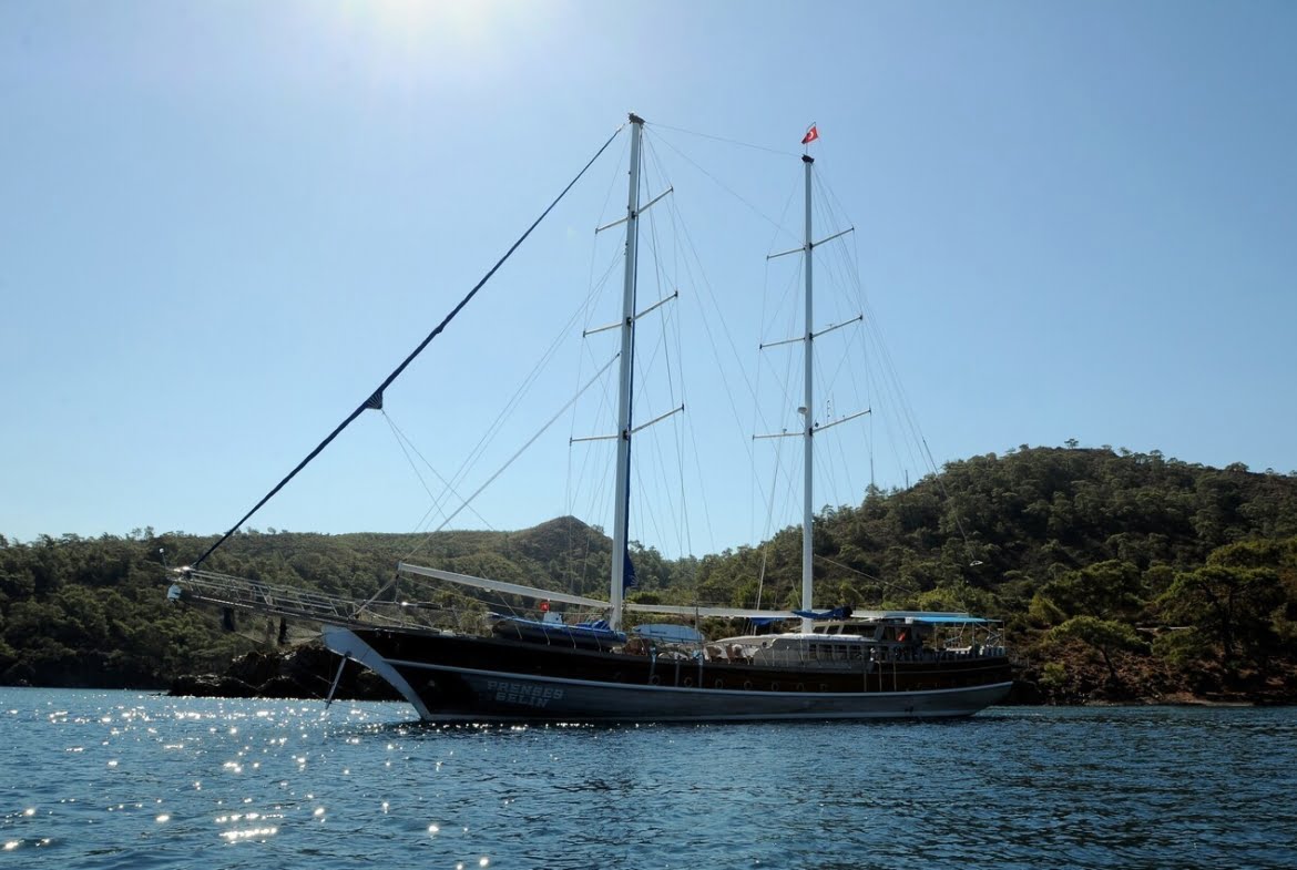 Crewed Yacht Charter with Prenses Selin Gulet Turkey