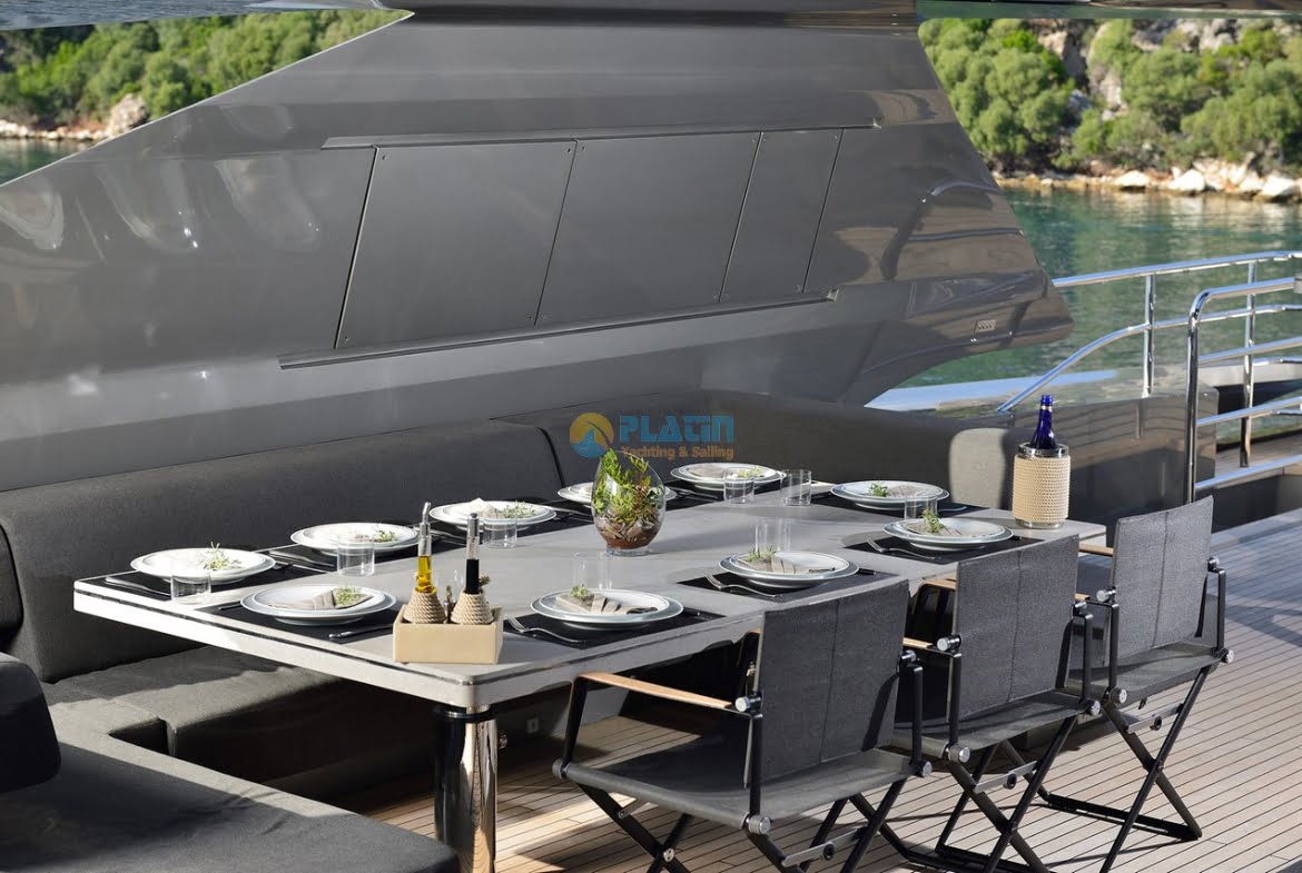 Motoryacht Charter Rent Motor Yacht