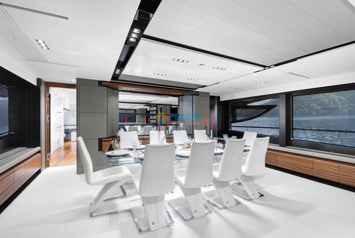 Motoryacht Charter Rent Motor Yacht