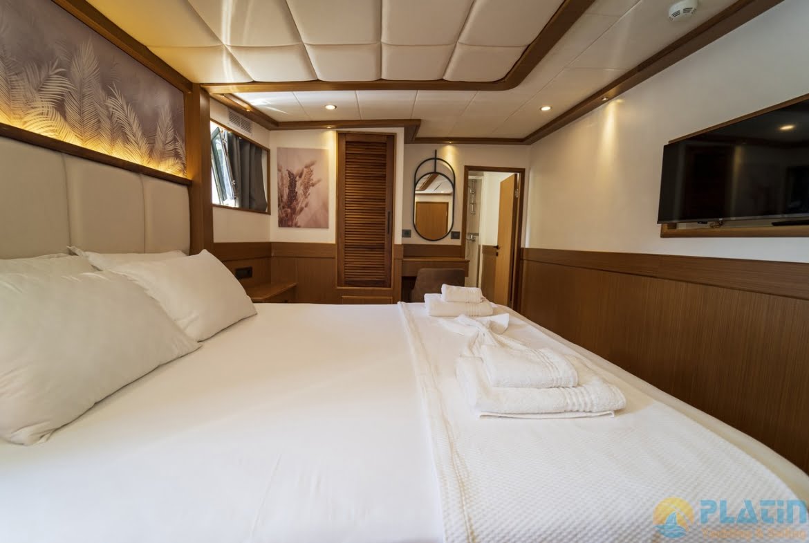 Alegria Trawler Yacht