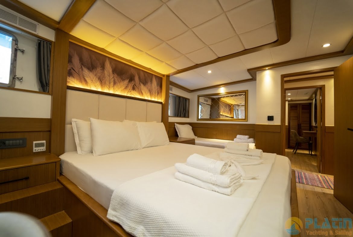 Alegria Trawler Yacht