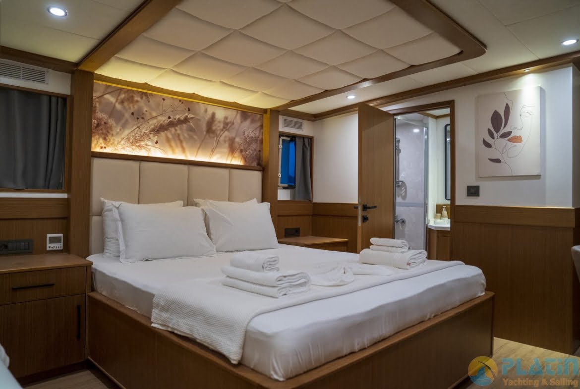 Alegria Trawler Yacht